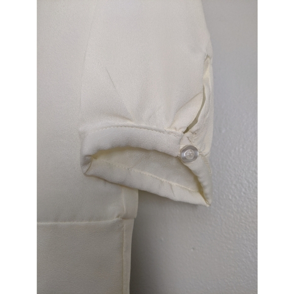 Piperlime Ivory Lightweight Long Sleeve Blouse - Picture 5 of 6
